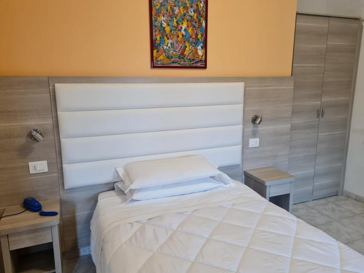 Hotel San Marco Пезаро Экстерьер фото