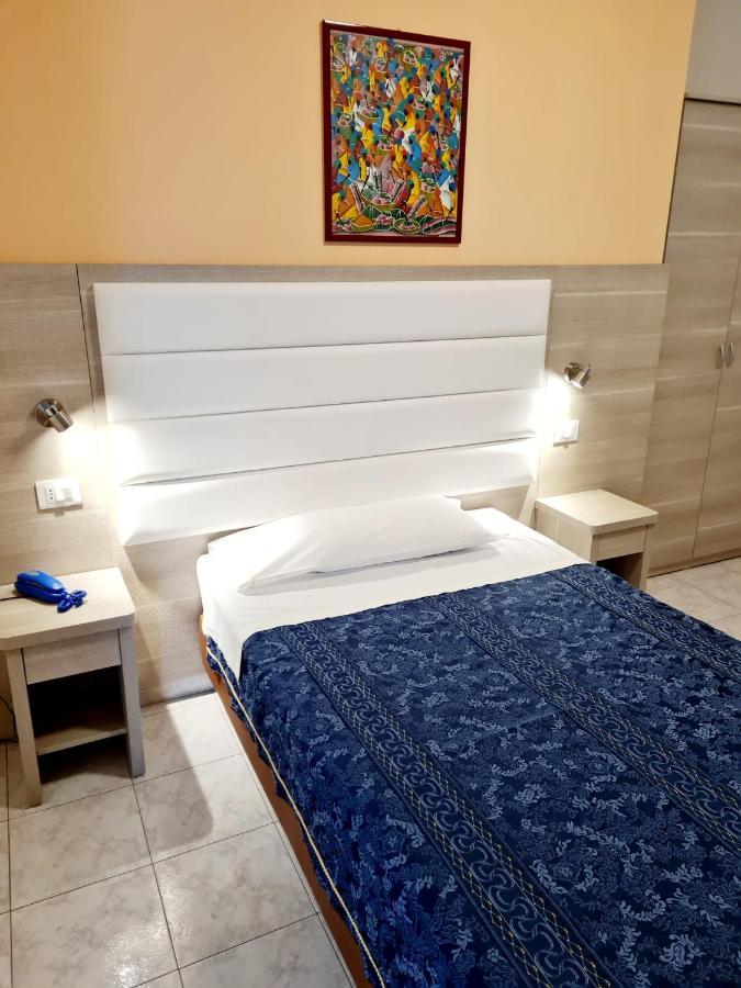 Hotel San Marco Пезаро Экстерьер фото