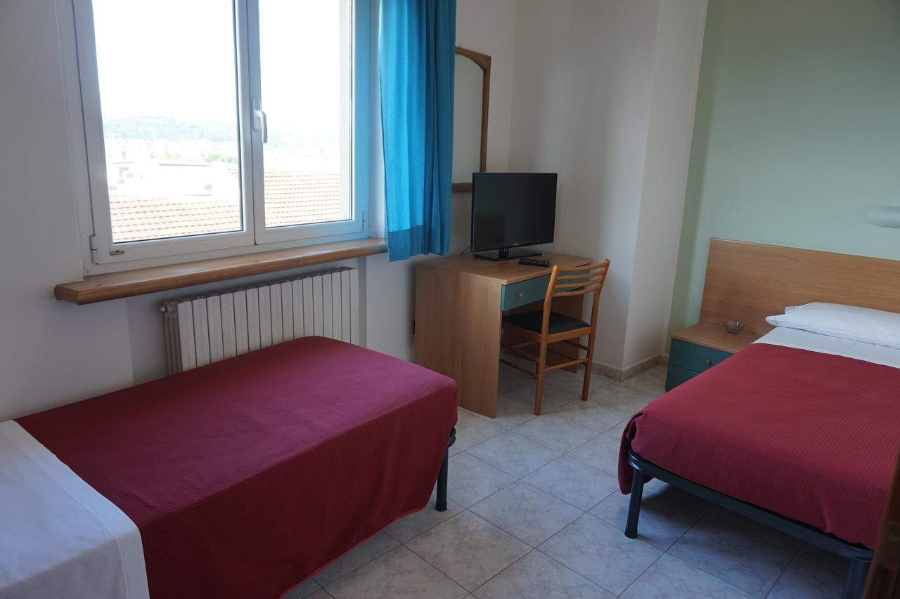 Hotel San Marco Пезаро Экстерьер фото